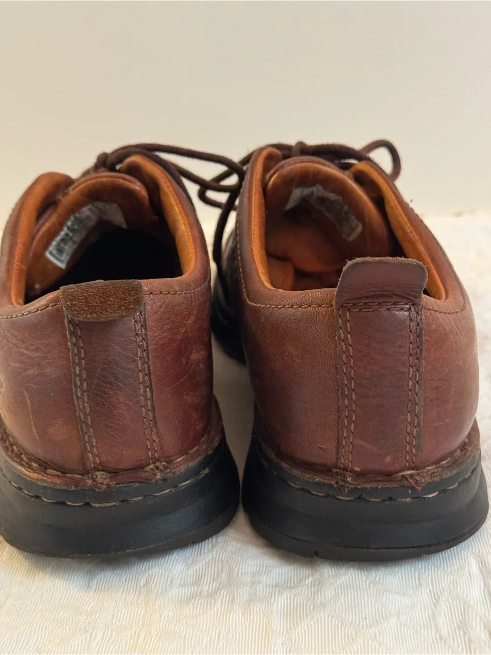 Ugg Classic Men's Brown Leather Lace-Up Shoes 8.5